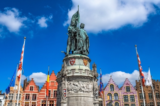 Foto: Grote Markt in Brugge (c) dimitrisvetsikas1969 (Pixabay)