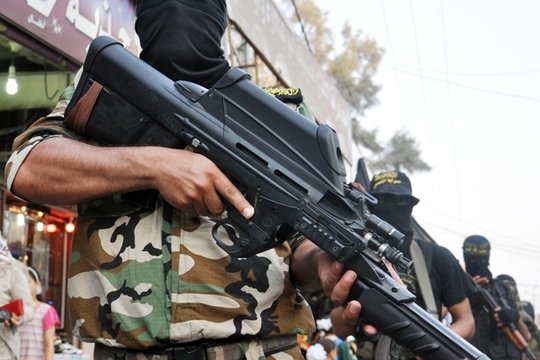 De P2000-wapens in handen van de al-Quds brigade in Gaza. (Foto via Damien Spleeters)