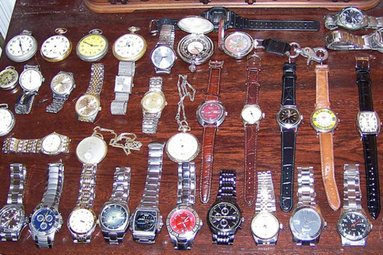 Verzameling oude horloges (Foto AlexKerhead)
