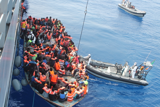 italie kustwacht frontex vluchtelingen asielzoekers