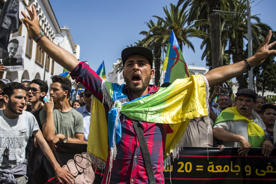 Betoging tegen de zware veroordelingen van Hirakactivisten in Rabat. (Foto: (c) Fadel Senna / Belga / AFP)