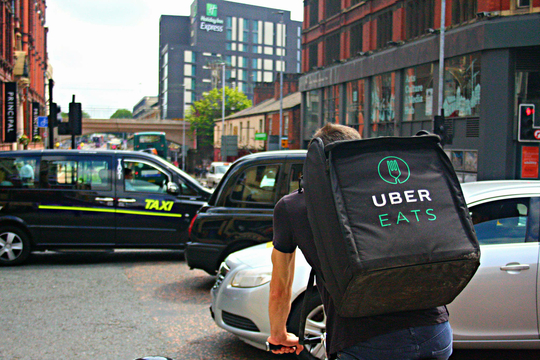 uber eats deliveroo