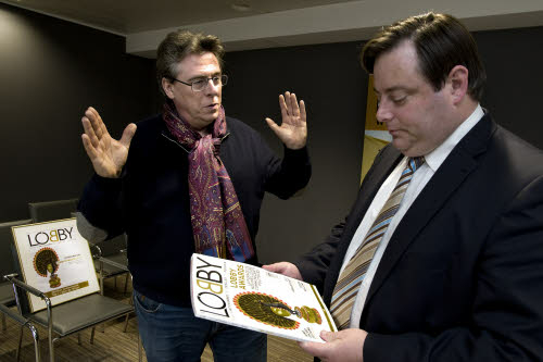 In oktober 2010 ontving Bart de Wever de 'Lobby Award for political communication'. Niet geheel ten onrechte (Foto Eric Herchaft - Reporters)