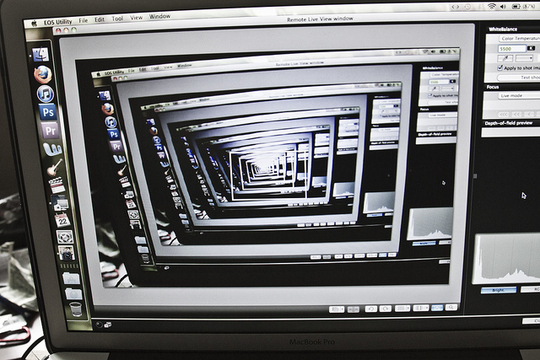 La mise en abîme d'un écran d'ordinateur (Photo: Javier Bueno/ Septembre 2010/ Flickr-CC)