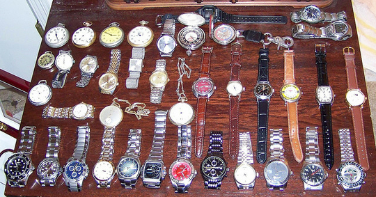 Verzameling oude horloges (Foto AlexKerhead)